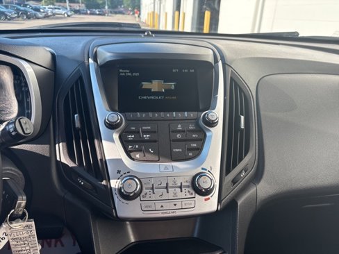 Used 2017 Chevrolet Equinox LT w/ Convenience Package image 26