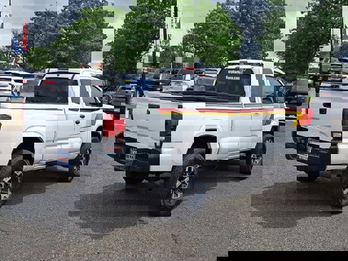 Used 2020 Toyota Tacoma SR image 6