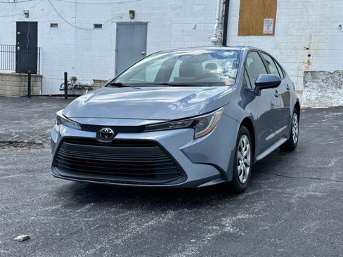 Used 2024 Toyota Corolla LE image 6