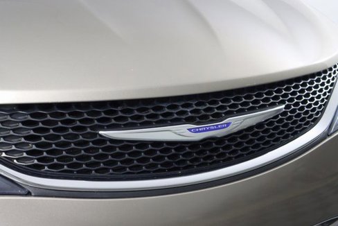 Used 2018 Chrysler Pacifica Touring Plus image 14