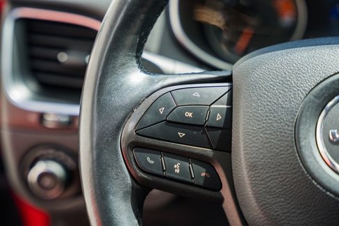 Used 2019 Jeep Cherokee Trailhawk image 32