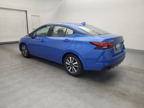 Used 2023 Nissan Versa SV image 3