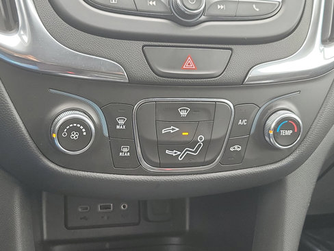 Used 2021 Chevrolet Equinox LT image 15