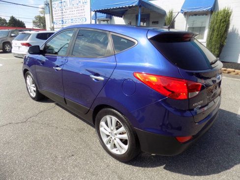 Used 2011 Hyundai Tucson Limited w/ Premium Pkg 3 image 9