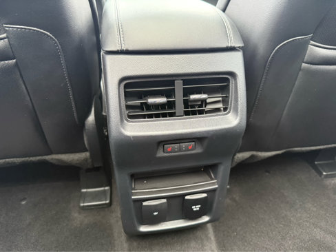 Used 2019 Ford Edge Titanium w/ Equipment Group 301A image 24