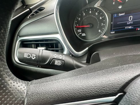 Used 2022 Chevrolet Equinox LT image 31