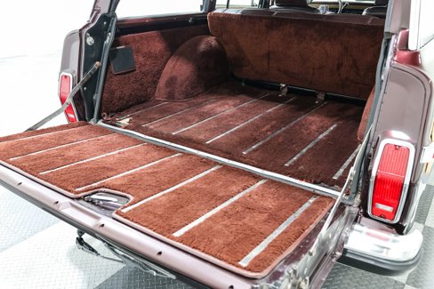 Used 1989 Jeep Grand Wagoneer image 28