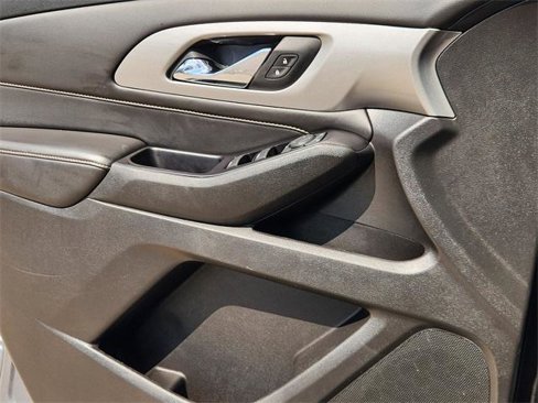 Used 2018 Chevrolet Traverse LT image 22