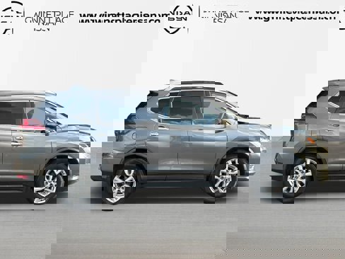 Used 2019 Nissan Rogue SV image 4