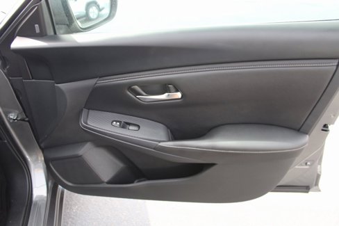 Used 2023 Nissan Sentra SV image 43