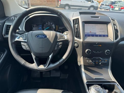 Used 2020 Ford Edge SEL image 29