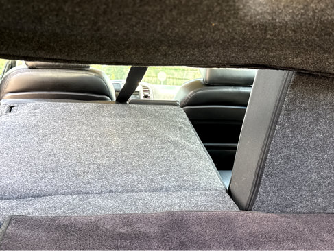 Used 2017 Chrysler 300 C image 22