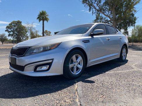 Used 2015 Kia Optima LX image 2