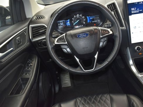 Used 2024 Ford Edge Titanium image 30
