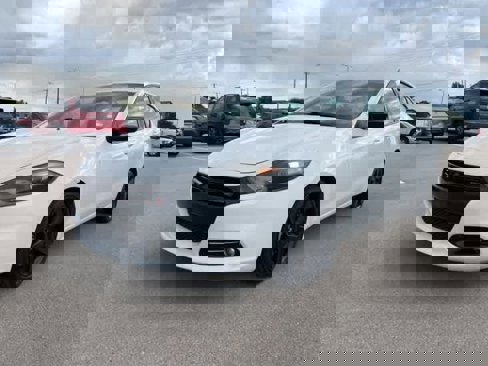 Used 2014 Dodge Dart SXT image 1