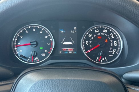 Certified 2022 Toyota RAV4 LE image 29