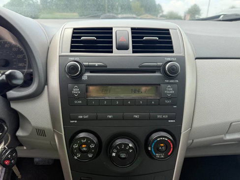 Used 2010 Toyota Corolla LE image 18