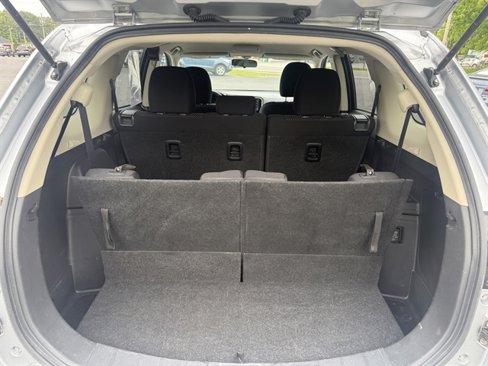 Used 2017 Mitsubishi Outlander SE image 25