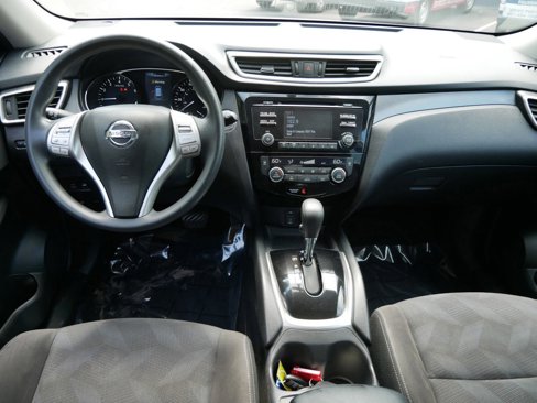 Used 2015 Nissan Rogue SV image 14