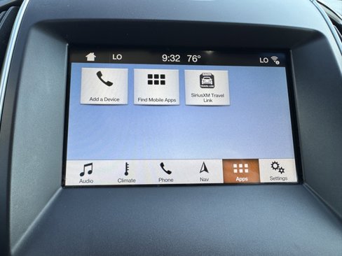 Used 2017 Ford Edge Titanium w/ Technology Package image 32