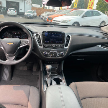 Used 2023 Chevrolet Malibu LT image 12