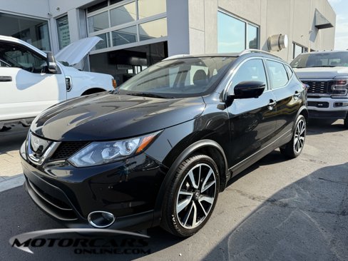 Used 2018 Nissan Rogue Sport SL w/ SL Premium Package image 1