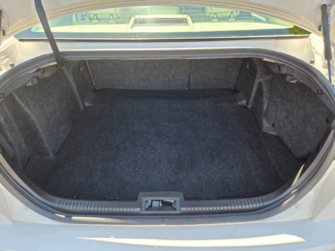 Used 2012 Lincoln MKZ image 7