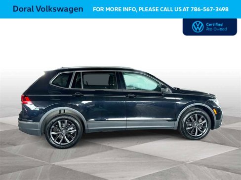 Used 2023 Volkswagen Tiguan SE image 9