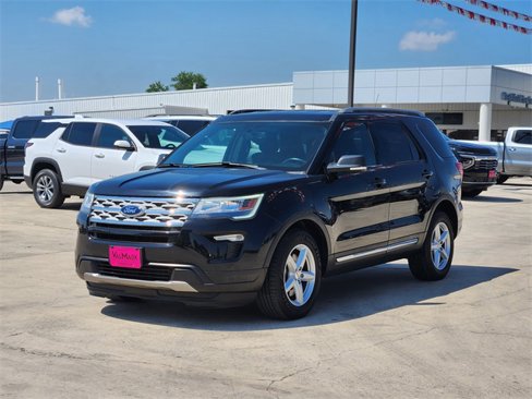 Used 2019 Ford Explorer XLT w/ Equipment Group 201A image 3