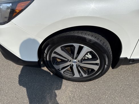 Used 2019 Subaru Outback 2.5i Limited w/ Popular Package #2 image 10