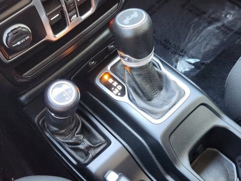 Used 2020 Jeep Wrangler Unlimited Sport image 23