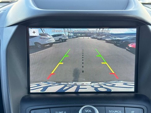 Used 2019 Ford Escape SE image 30