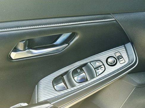 Used 2020 Nissan Sentra SV image 18