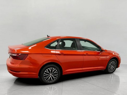 Used 2021 Volkswagen Jetta SE w/ SE Cold Weather Package image 3