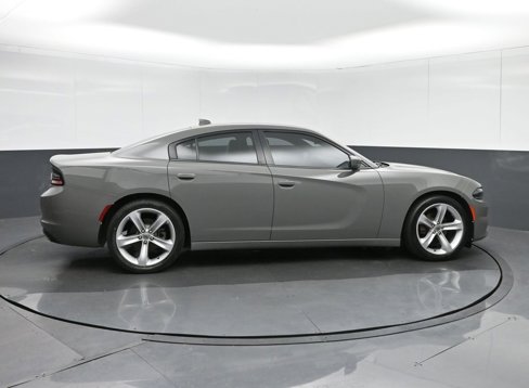 Used 2017 Dodge Charger SXT w/ Plus Group image 8