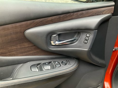 Used 2021 Nissan Murano Platinum w/ Cargo Package image 18
