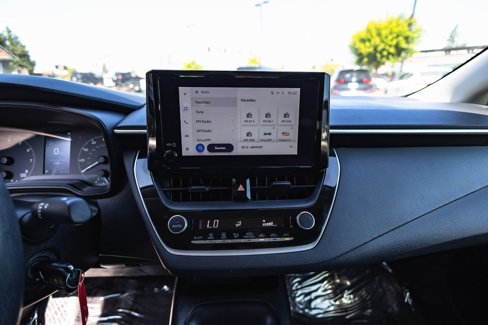 Used 2023 Toyota Corolla LE image 21