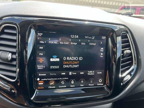 Certified 2021 Jeep Compass Limited w/ Sun and Sound Group image 27