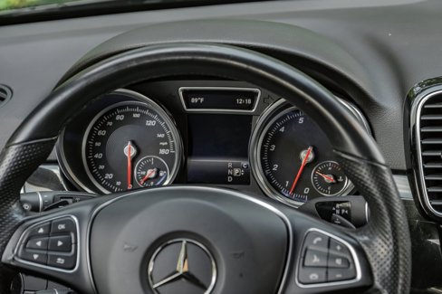 Used 2018 Mercedes-Benz GLE 350 w/ Premium 1 Package image 25