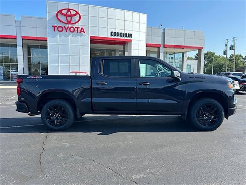 Used 2023 Chevrolet Silverado 1500 Custom w/ LPO, Dark Essentials Package image 3
