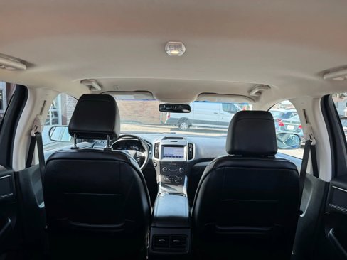 Used 2020 Ford Edge SEL image 19