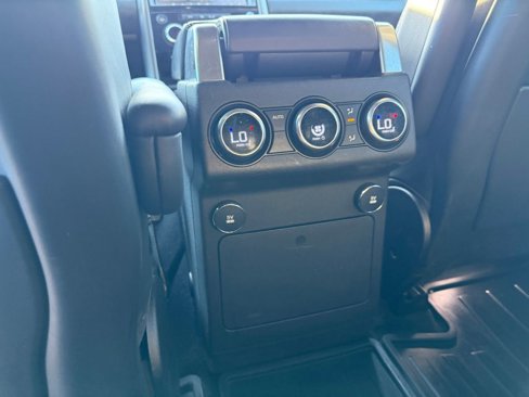 Used 2018 Land Rover Discovery HSE Luxury image 20