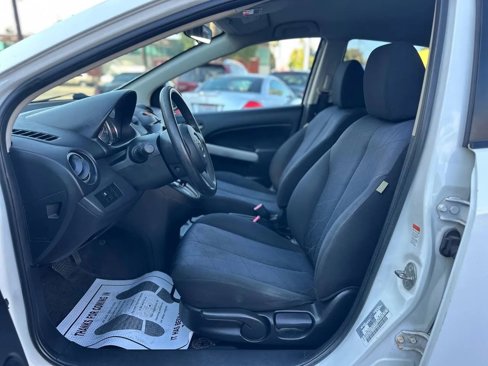 Used 2011 MAZDA MAZDA2 Sport image 24