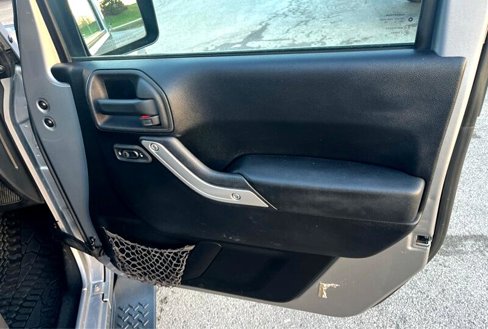 Used 2014 Jeep Wrangler Unlimited Sahara w/ Connectivity Group image 13