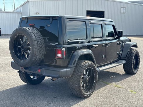 Used 2018 Jeep Wrangler Unlimited Sahara image 7
