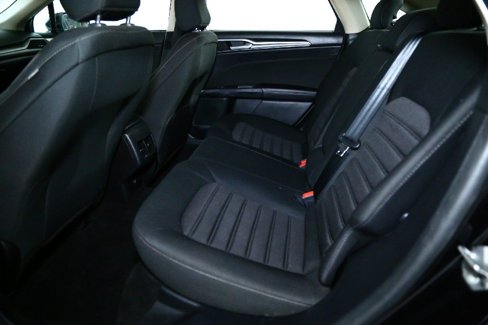 Used 2020 Ford Fusion SE image 14