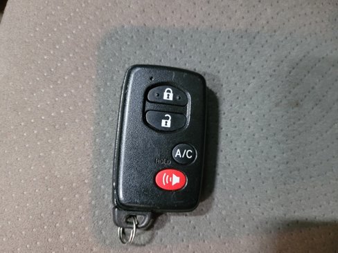 Used 2014 Toyota Prius Prime Plug-In Hybrid image 32