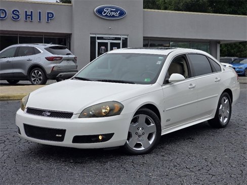 Used 2009 Chevrolet Impala SS w/ Convenience Package image 2