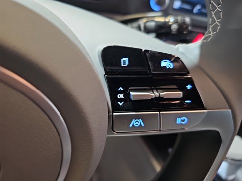 New 2025 Hyundai Elantra Sport image 17