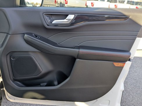 New 2025 Ford Escape ST-Line w/ Tech Pack #1 image 34